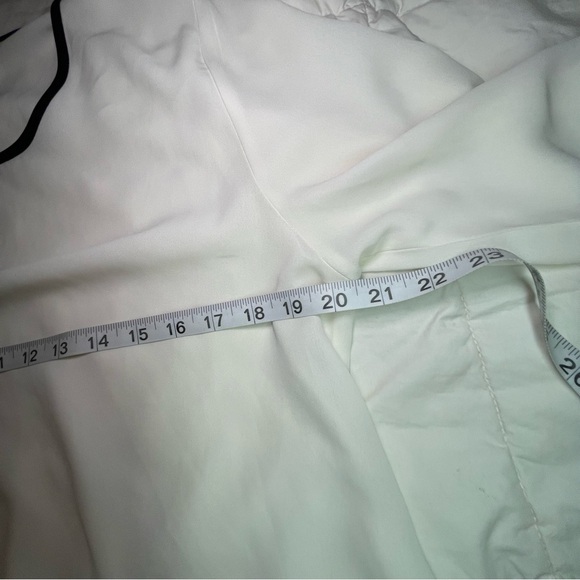 Women's White Blouse with Black Trim Size L - Picture 6 of 10